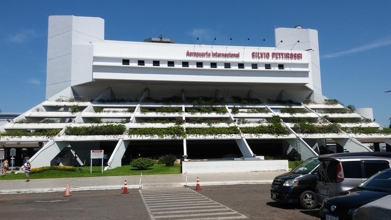 Remember Py Hotell Luque Exteriör bild